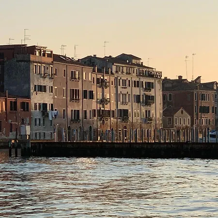 Bellini With Private Bathroom