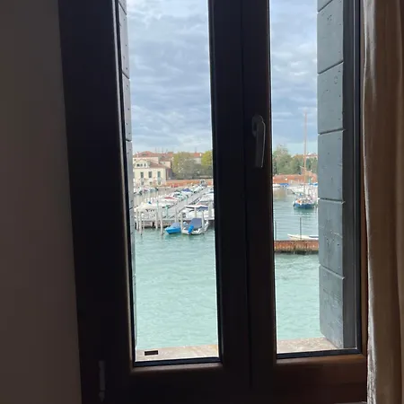 Pensión Romantic Enchantment With Private Bathroom Venecia